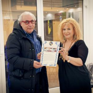 LA GLOBALART GALLERIA D’ARTE CONTEMPORANEA   Presenta la personale   Papiers set Toiles2013 