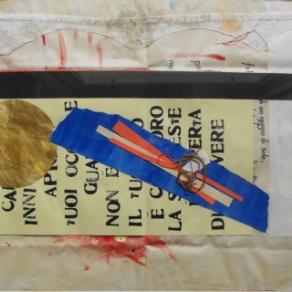 SMETTILA DI CANTARE INNI