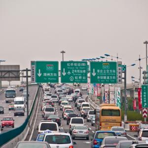 China. Shanghai. Contrasti tra nuovo e antico 1/2