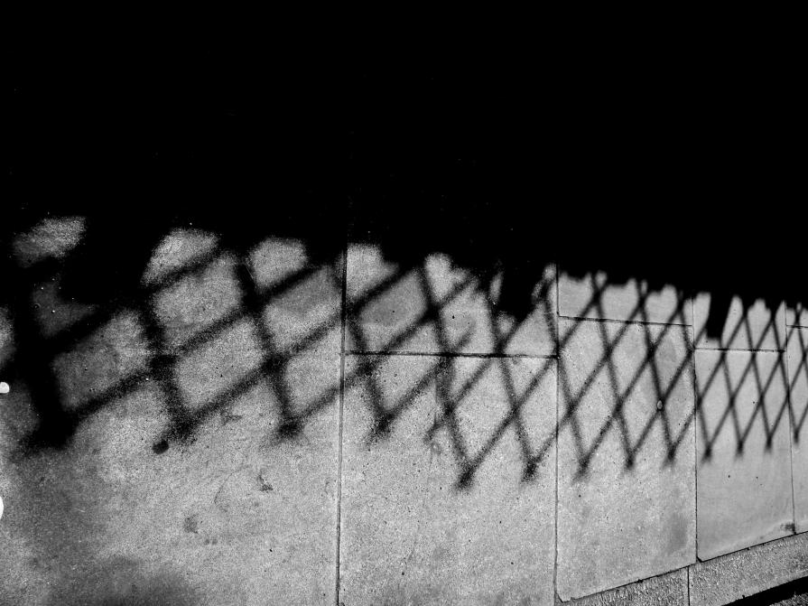 Tra visibile e invisibile - ombre