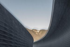 Miranda Schmitz - On a road to nowhere (a mental journey)