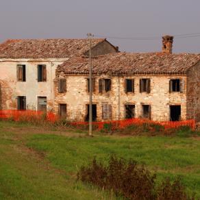 La casa sotto l'argine.