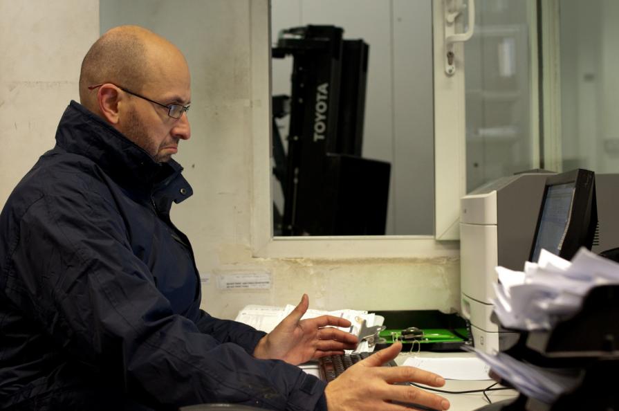 Roberto - Buyer Roberto - Buyer