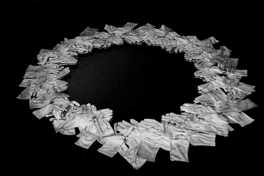 QUID EST VERITAS? EST VIR QUI ADEST (LA VERITÀ È CIÒ CHE TI STA DI FRONTE) QUID EST VERITAS? EST VIR QUI ADEST (LA VERITÀ È CIÒ CHE TI STA DI FRONTE)