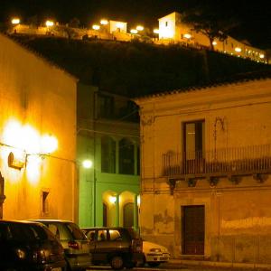 Italia. Calabria. Gerace storia di pietre (1)