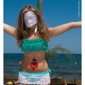 “ La Sirena Della Pelosa.  Arte - La Mia Seconda Pelle”