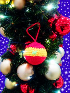 # Sfera di Natale amigurumi 21