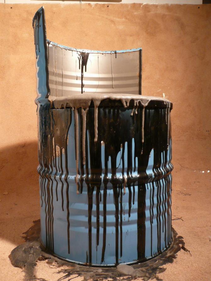 trash art SEDUTA OLEOSA trash art SEDUTA OLEOSA