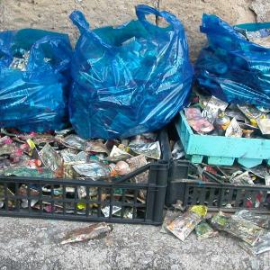 Dalla materia primissima (pittura ad olio) alla materia prima, quest'ultima prende forma come da immagini in CORE Dalla materia primissima (pittura ad olio) alla materia prima, quest'ultima prende forma come da immagini in CORE