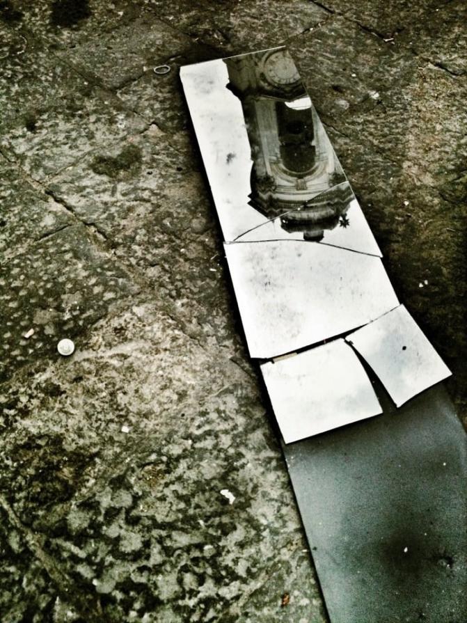 Lo specchio della verità 