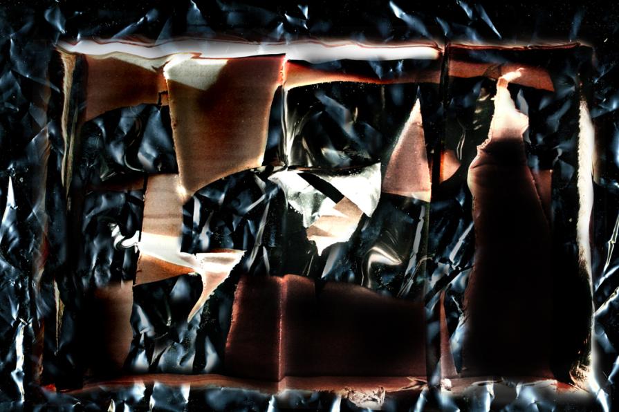 Cartone +plastica=  notturno stellato.