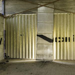 View / Vain side view