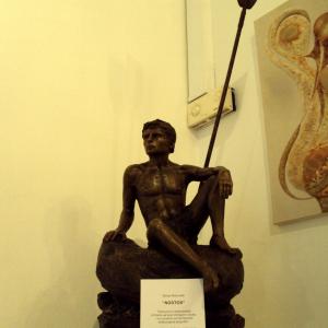 FOTO mostra LA FORMA E LA LUCE NASCOSTA.