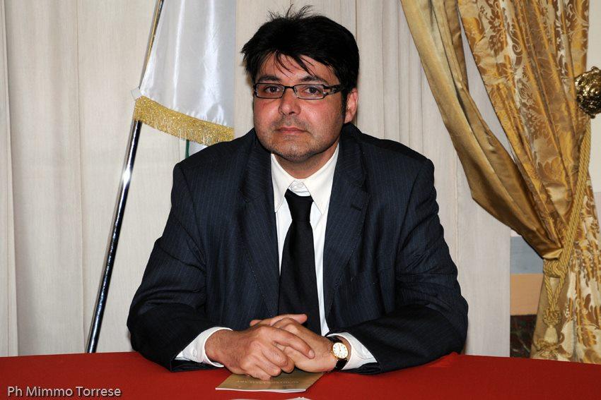 Presentation of Essay Peregrini at the Italian Institute for Philosophical Studies in Naples Presentation of Essay Peregrini at the Italian Institute for Philosophical Studies in Naples