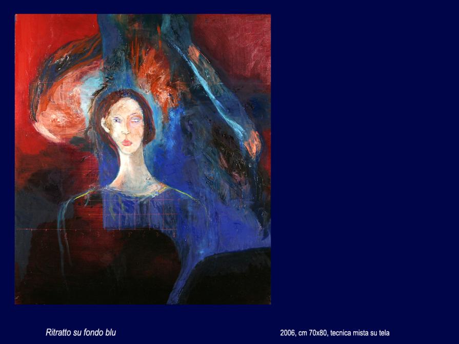 ritratto su fondo blu