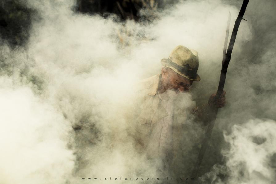 Tra donne e fumo Tra donne e fumo