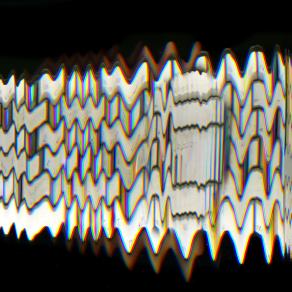 suonare una musica nuova ,in vibrazioni continue ondeggianti.