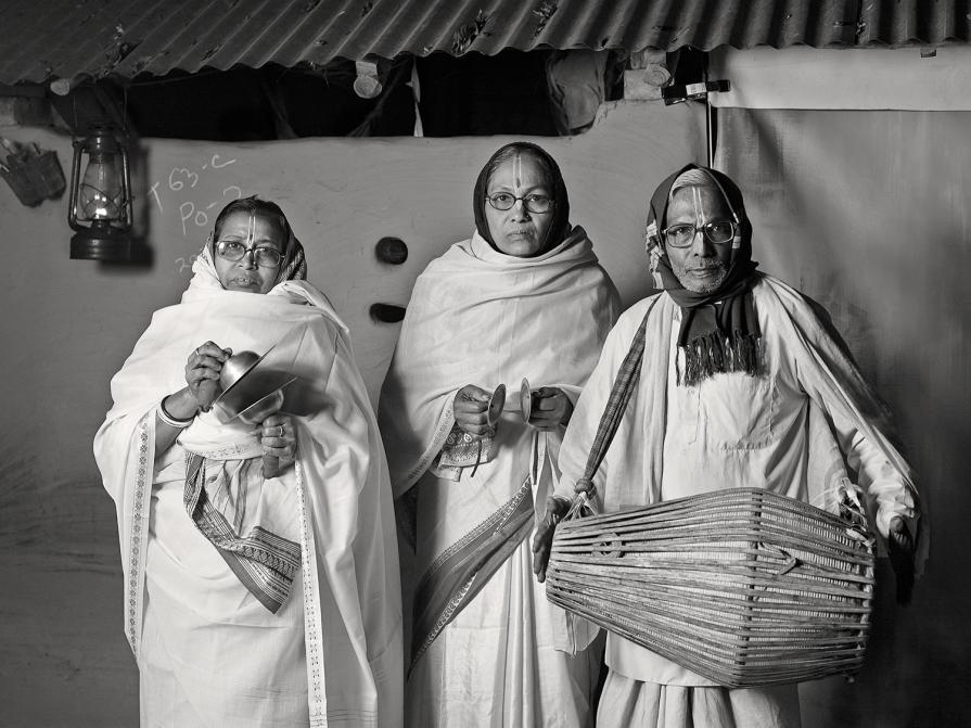 KIRTAN SINGERS, $7.5 WEEKLY (SINGING IN PRAISE OF HARI & KRISHNA), 2013