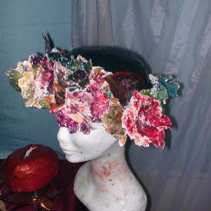 La materia prende forma e teoria del metamorfismo cromatico La materia prende forma e teoria del metamorfismo cromatico