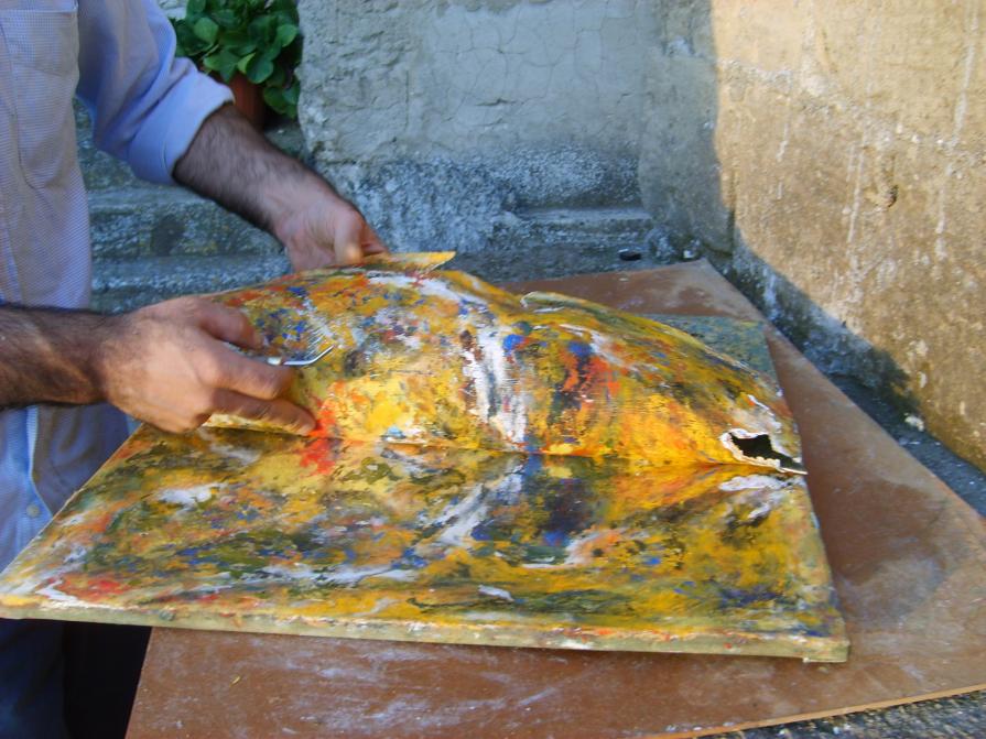 Fase di esporto, come da video, della materia solidificata dal supporto 