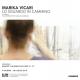 Marika Vicari / A glance while walking