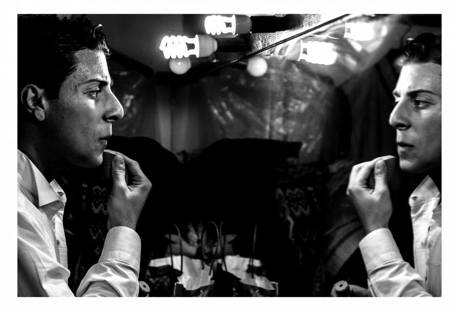 Attore al trucco, Napoli