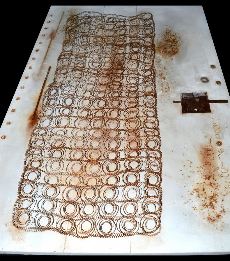 Quello che resta 1 (altra angolazione)