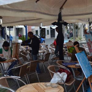 ESTEMPORAEA OF ARTISTIC PAINTING AND DRAWING near the Mary Bar - Coffee International