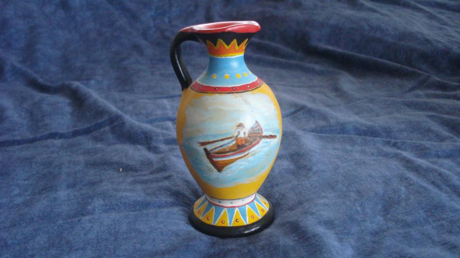 Anforetta terracotta aryballos con barca