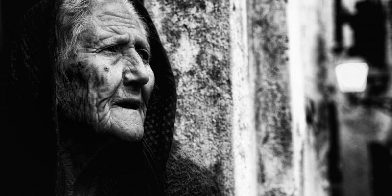 Mani d’artista, vita calabrese di Raffaele Montepaone Mani d’artista, vita calabrese di Raffaele Montepaone