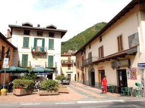 Vibrazioni" alla Badia di Ganna collettiva