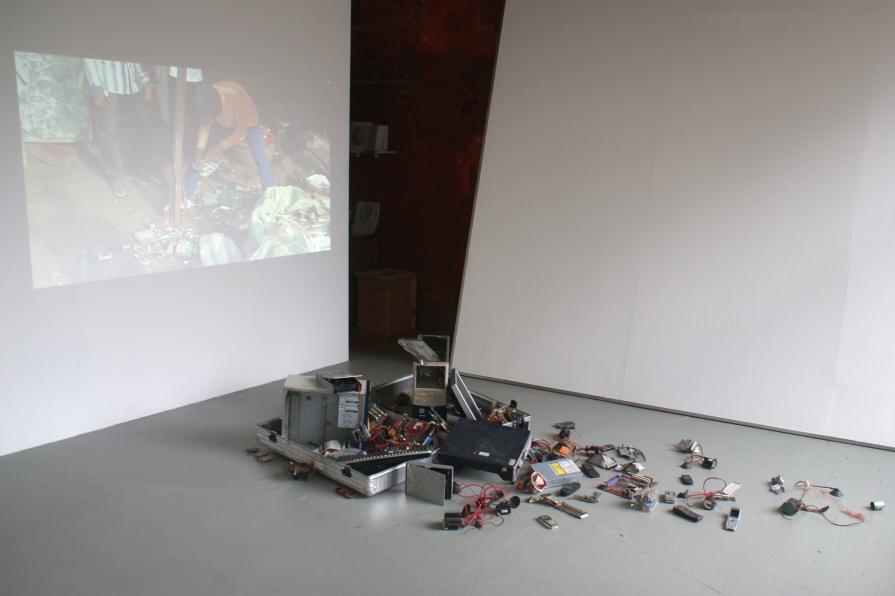 Back to Sender, installation and video projection
