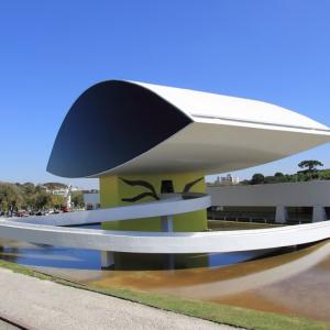 Marco Bolognesi al Museo Oscar Niemeyer per i 25 anni della Biennale di Curitiba