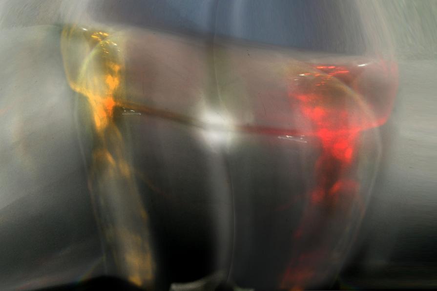 combattimento di riflessi su un parafango.