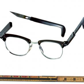 Spectacles Escape and Evasion Device