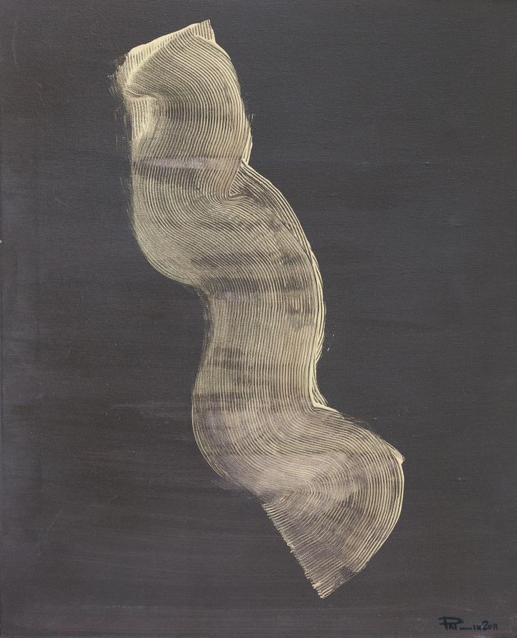 Una donna nuda e nell'oscurità