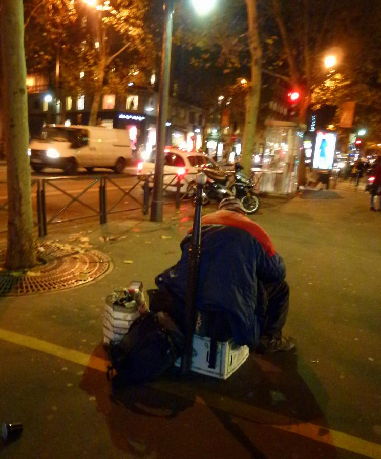 Sous le poids de la misère...