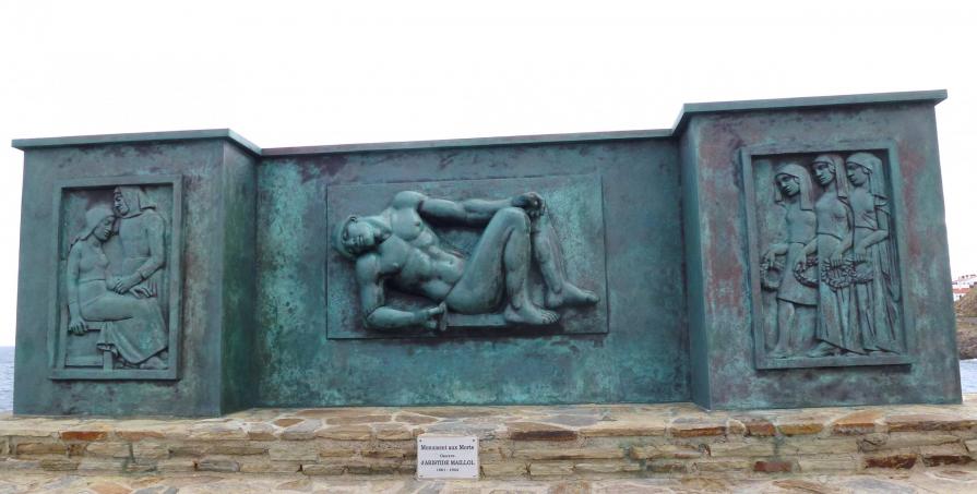 Hommage aux morts ( Maillol sculpteur né à Banyuls 1861-1944 )