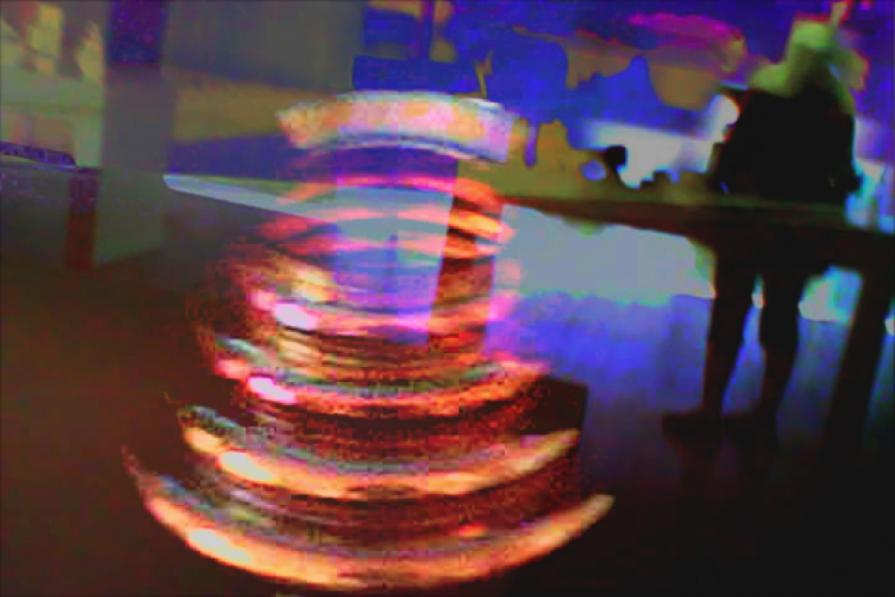 looking at quasi-objects - fleeting fashion No.1