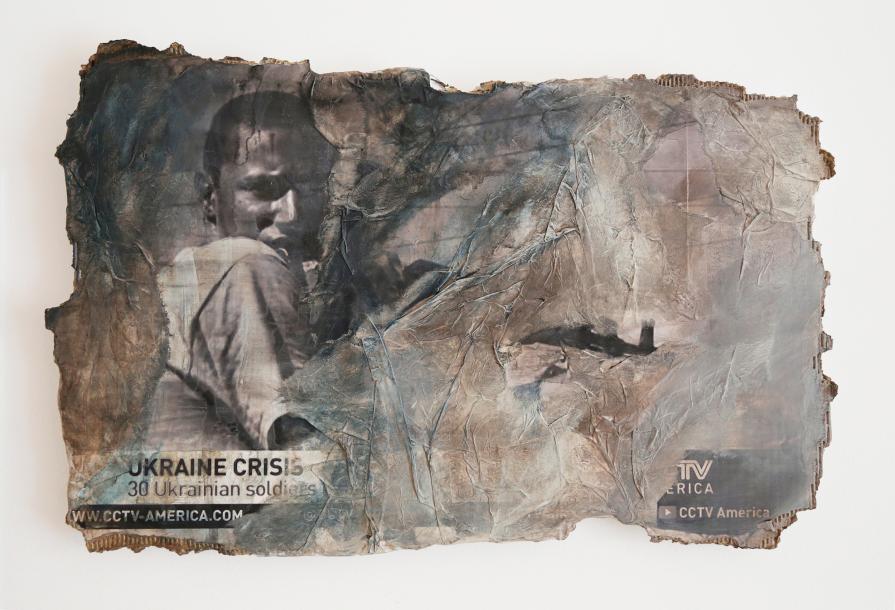  I fought the law: acrilico, carte di riso e stampa su cartone strappato montato su tela. 35x45cm