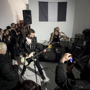 Black Flag Revival (parte 1 video live 2 dicembre 2012 - tribute band) Black Flag Revival (parte 1 video live 2 dicembre 2012 - tribute band)