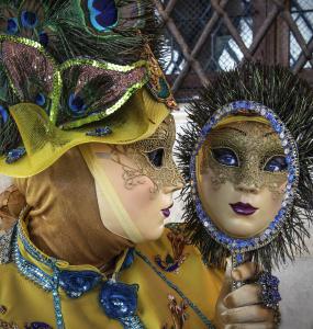 MANRICA CAPONI - Nuove identità