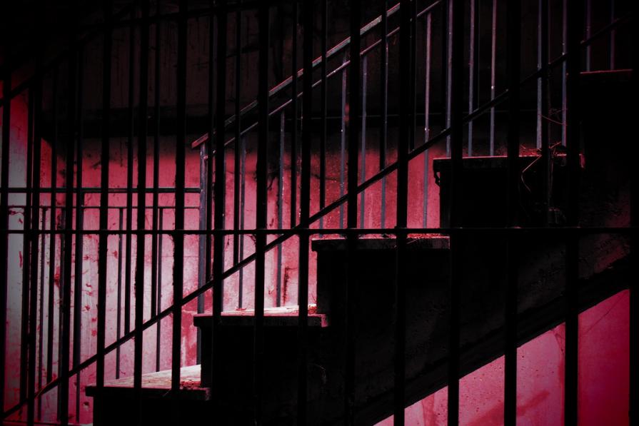 Up and down due to memories 