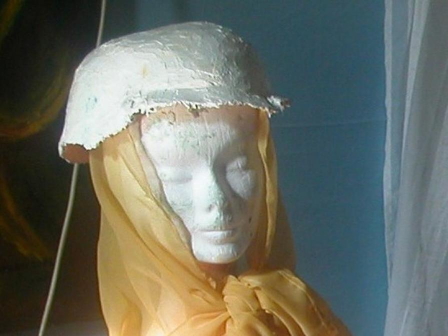 La materia prende forma e teoria del metamorfismo cromatico