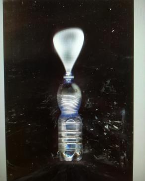 Ti lascio andare via. Ti vorrei tenere in bottiglia per egoismo. 