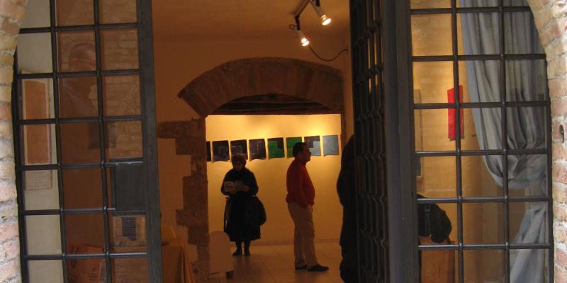 APERITIVO    ,	 Incontri - Ritrovo