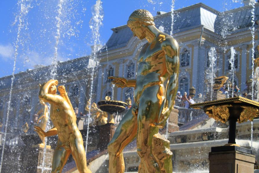 LE FONTANE DI PETROF LE FONTANE DI PETROF