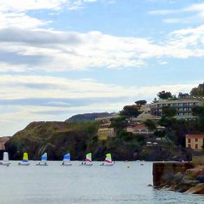 Les huit petits voiliers