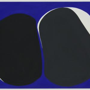 Contrasti, fondi blu e materia poetica