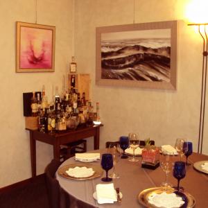 ESPOSIZIONE OPERE pro Palazzo Ducale di Revere (MN)